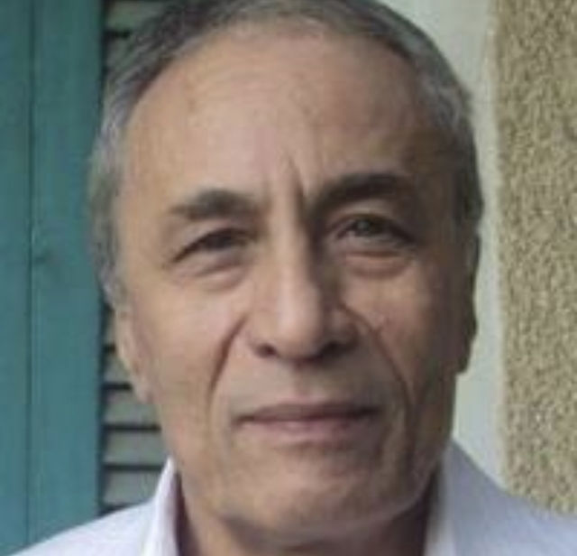 مصطفي طلبة