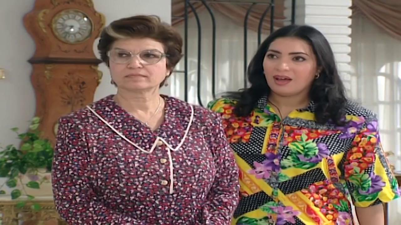 Lashina Lashin
	  	 	 - Enaam Salousa