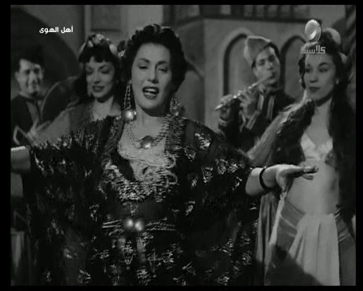 Taheya Kariokka
	  	 	 - Ellen Diato