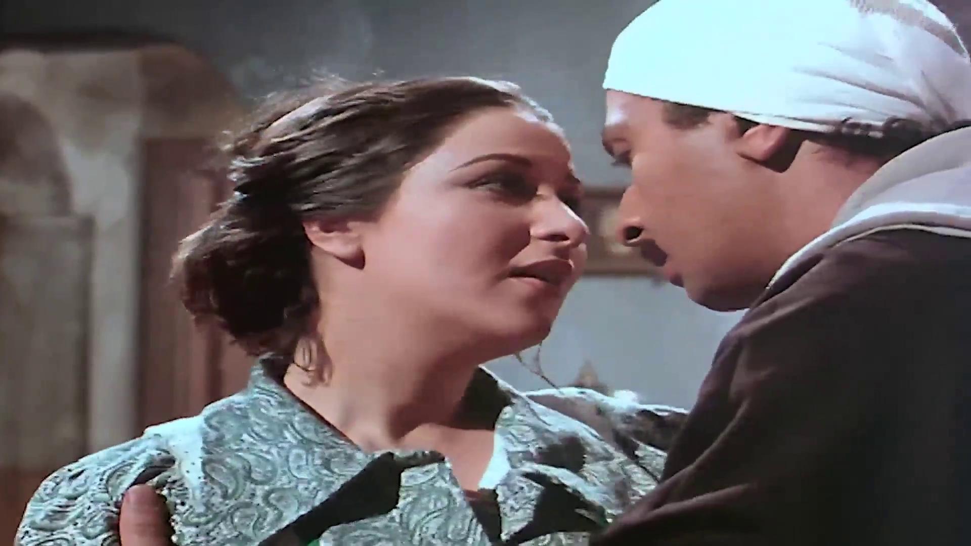 نور الشريف - بوسي