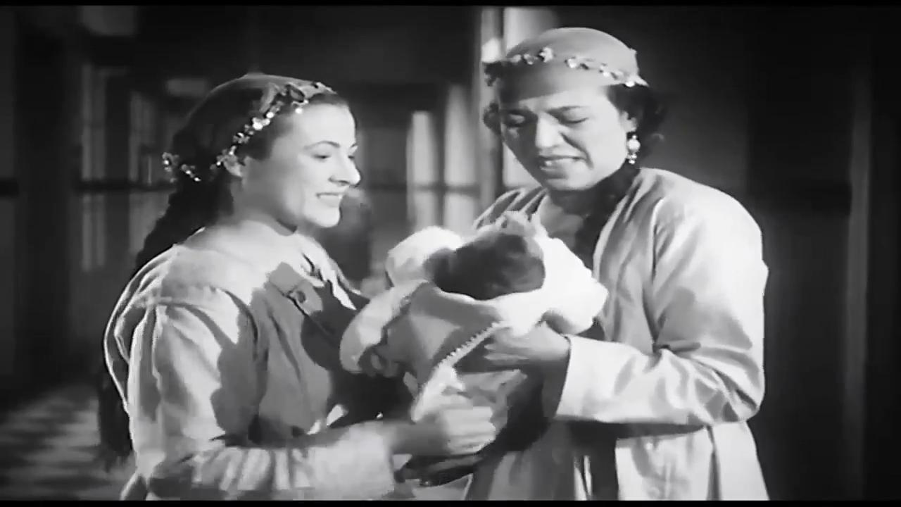 جمالات زايد - عزيزة حلمي