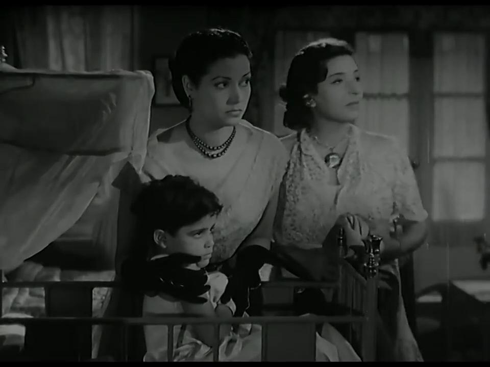 عزيزة أمير - مديحة يسري - عادل عزمي