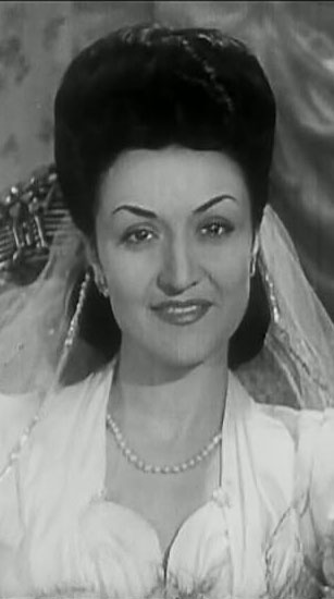 أمينة شريف
