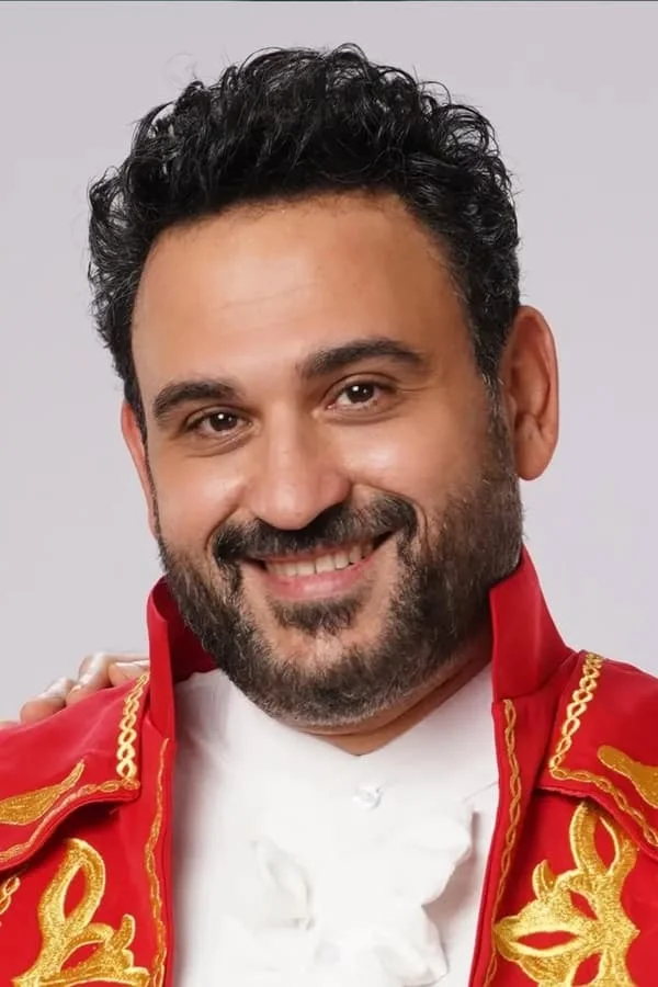 أكرم حسني