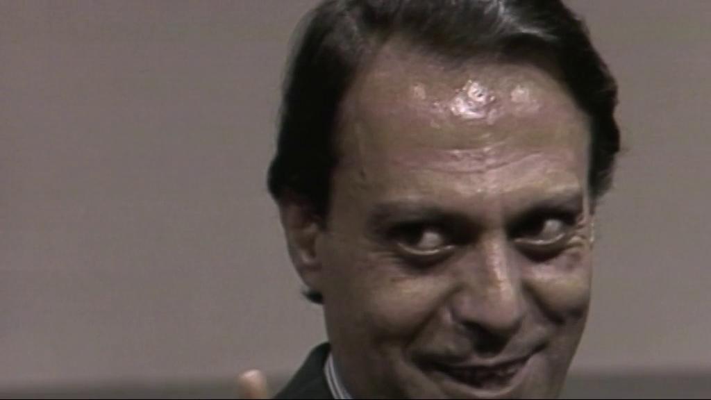 أسامة عباس