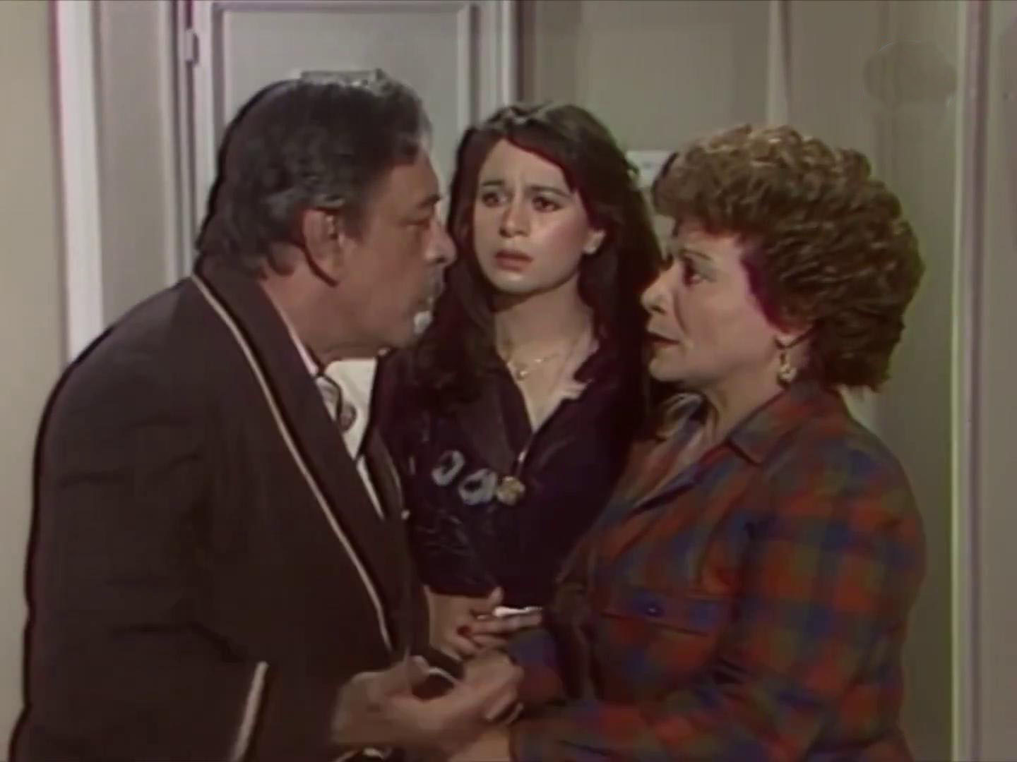 Aida Abdel-Aziz
	  	 	 - Somaya Al-Alfy
	  	 	 - Gamil Rateb