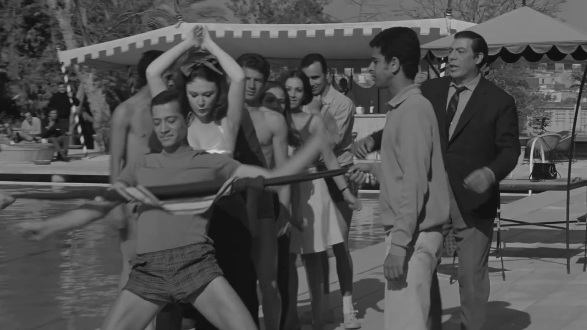 Farid Shawqi
	  	 	 - Nelly