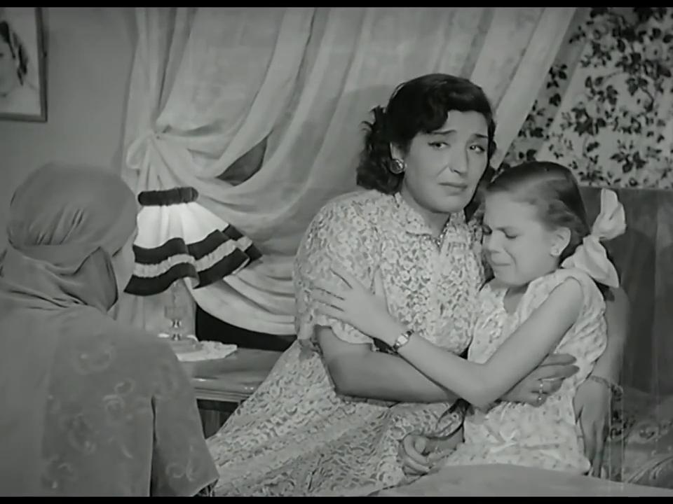 سهير فخري - عزيزة أمير