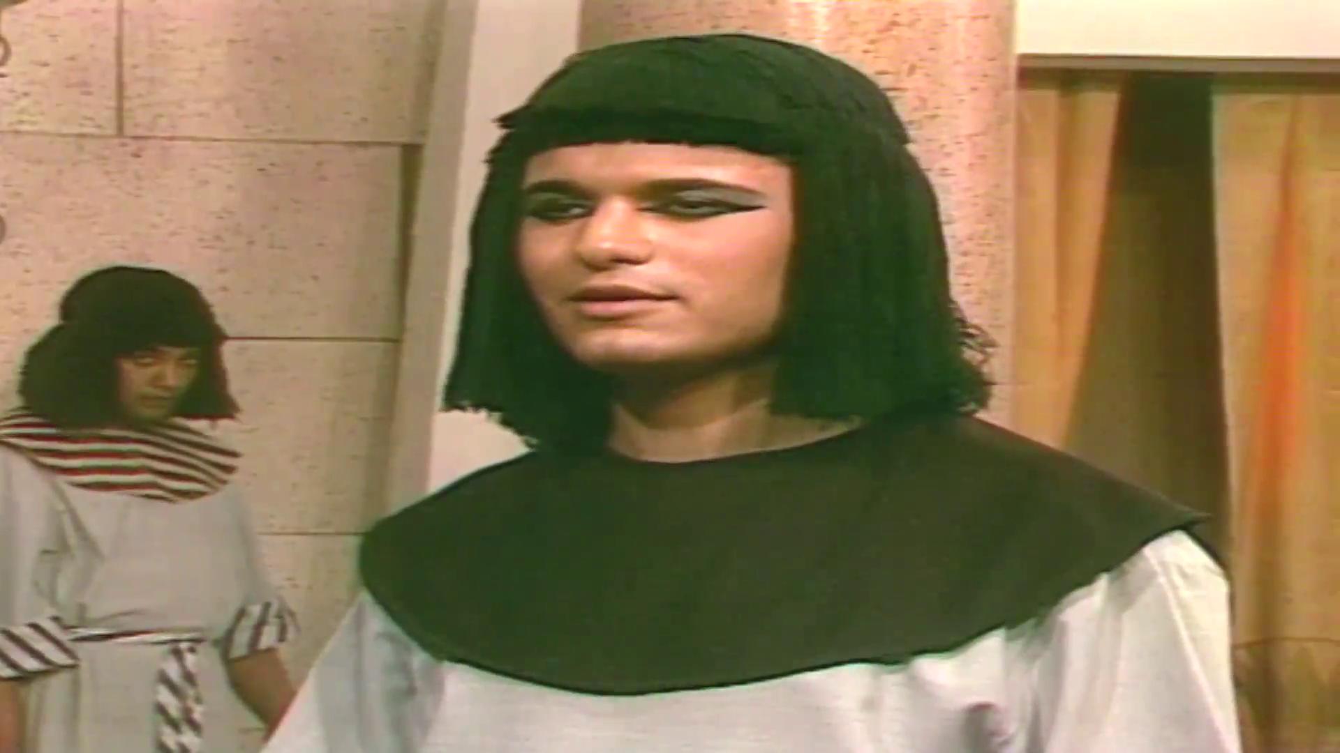 أشرف سيف