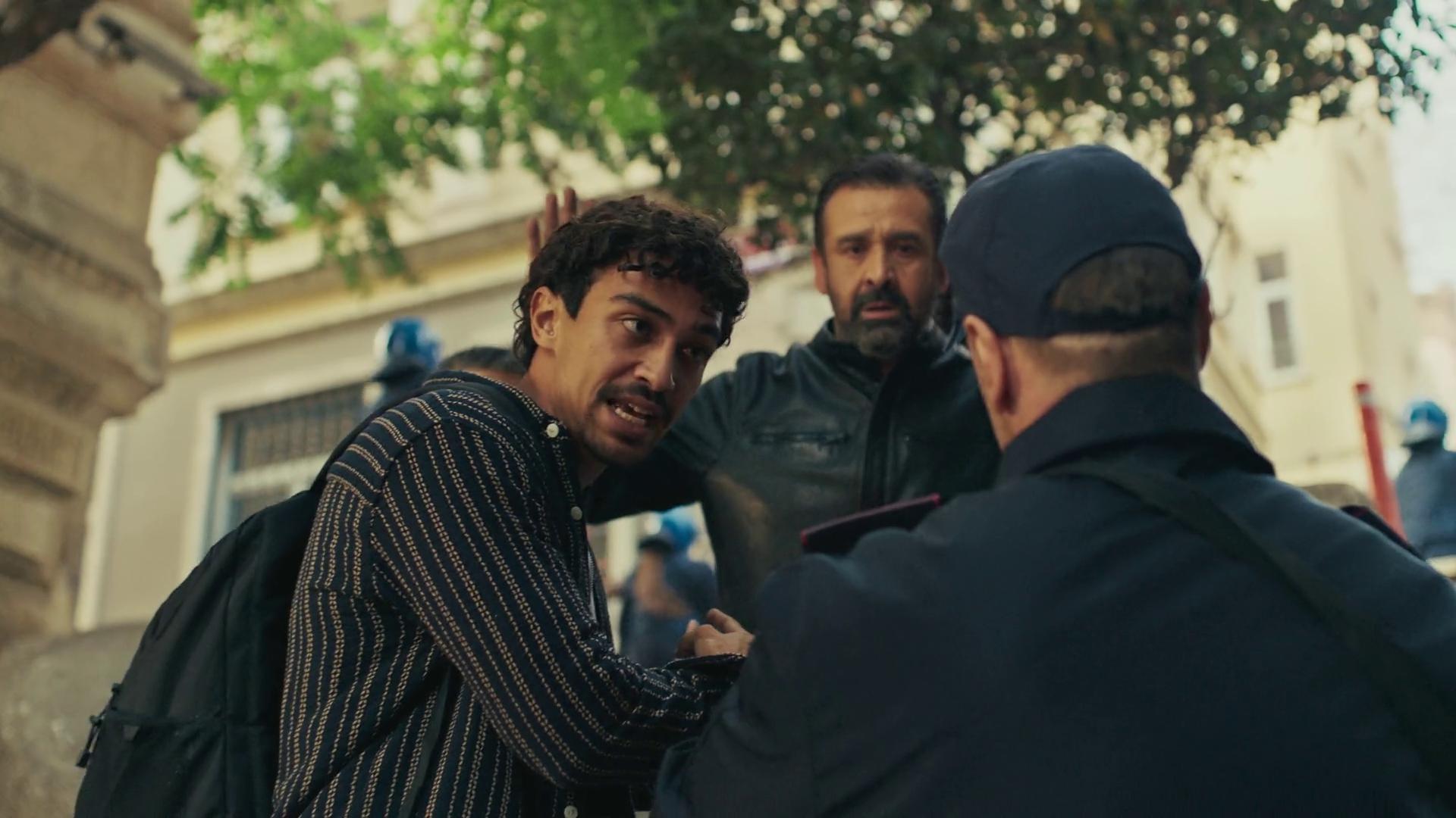 Karim Abdel-Aziz
	  	 	 - Ahmed Ghzy