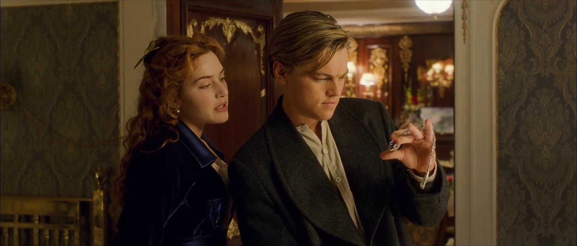 Leonardo Dicaprio
	  	 	 - Kate Winslet