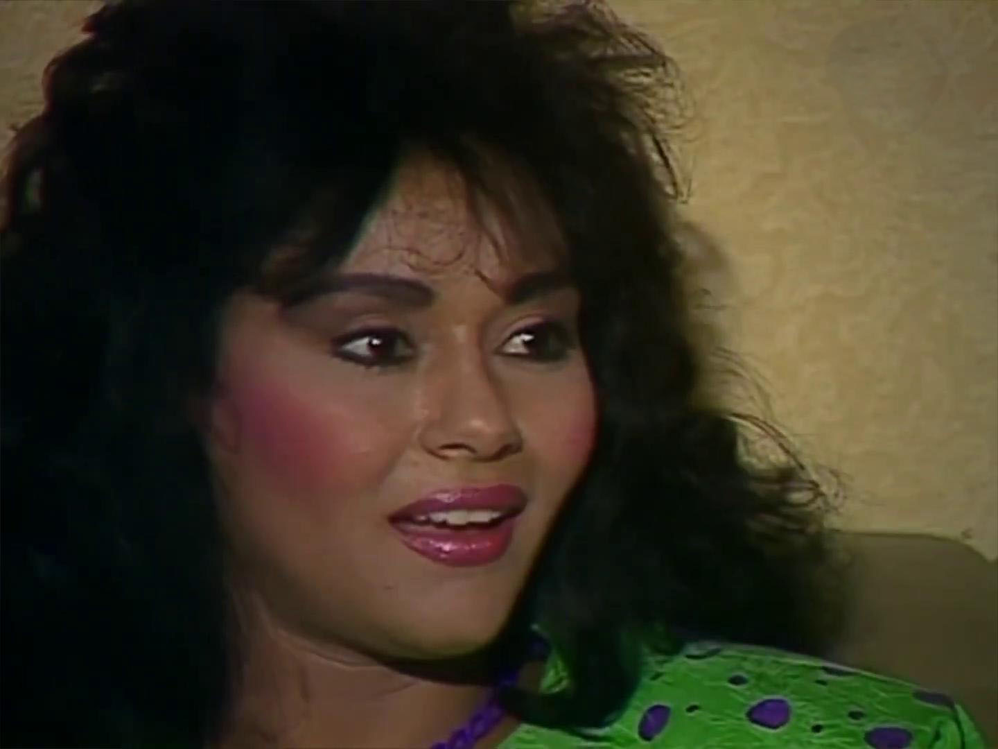 نهى العمروسي