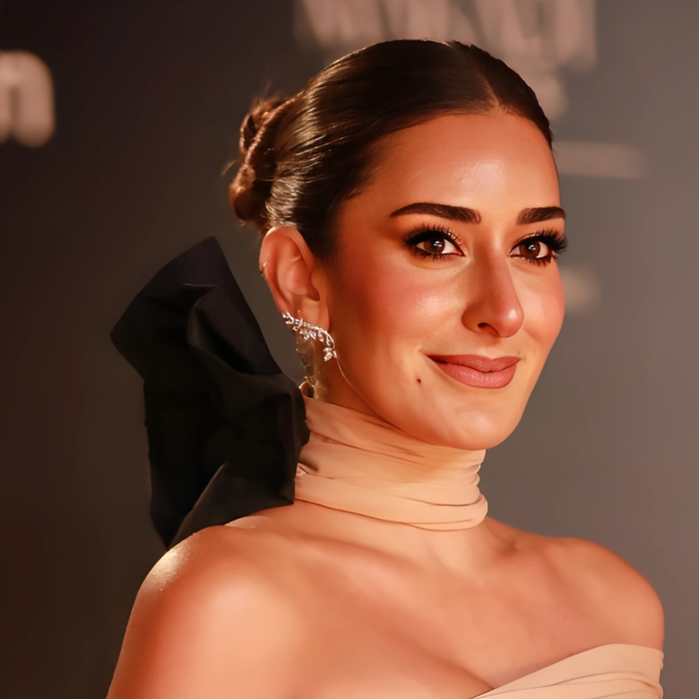 Poster - Amina Khalil