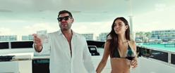 فيلم: السلم والثعبان: لعب عيال: عمرو يوسف