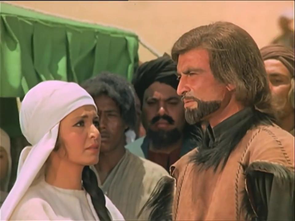 Ahmad Mazhar
	  	 	 - Samira Ahmad