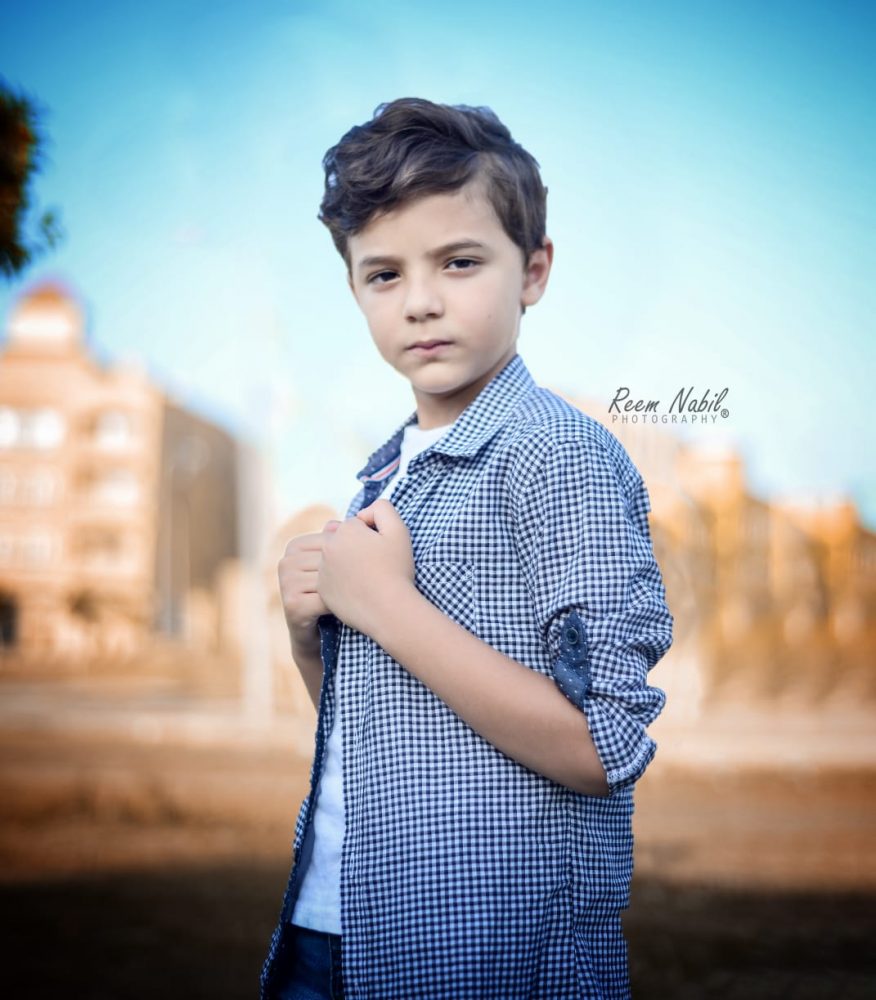 بوستر - آدم وهدان