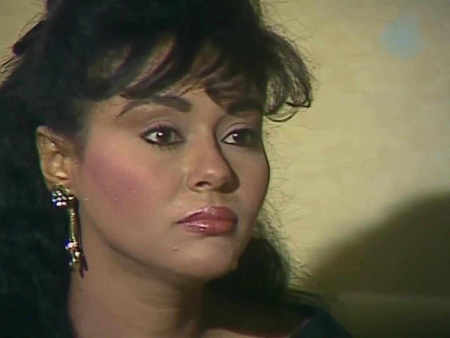 نهى العمروسي