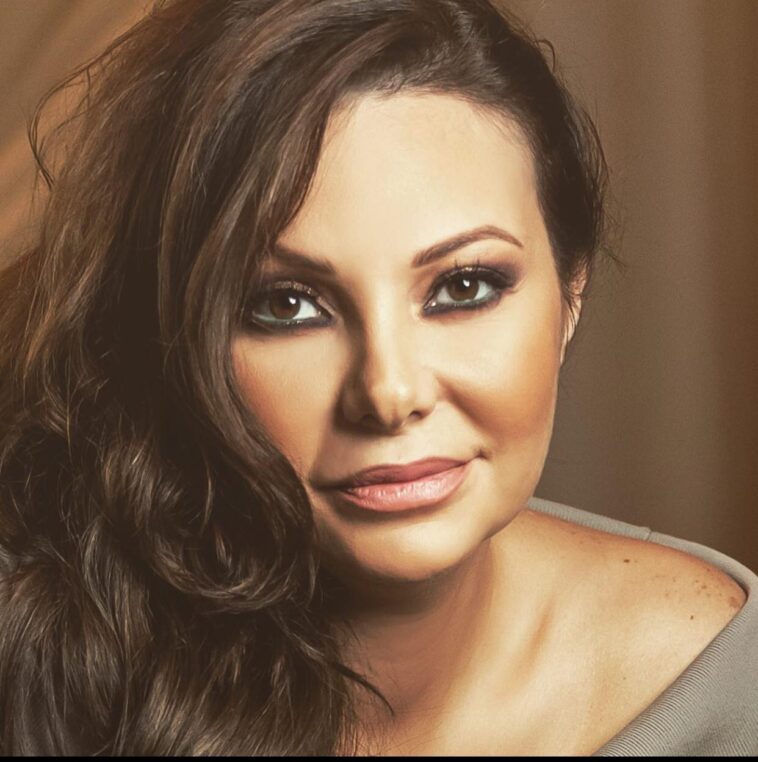 Nadine Tahseen Beck