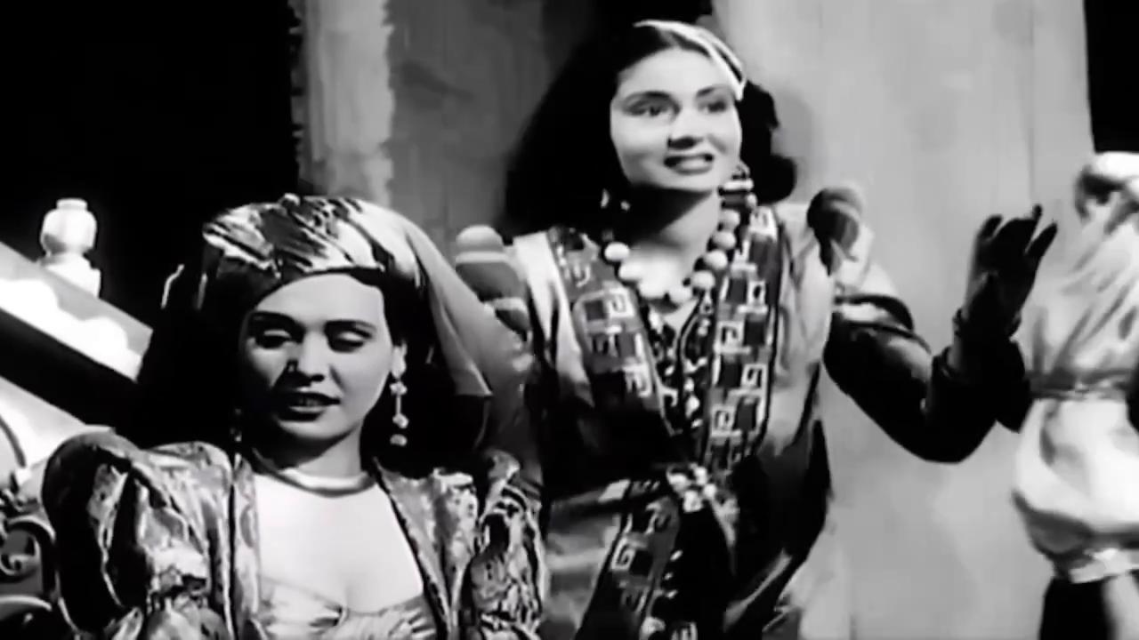 Fatheya Shahine
	  	 	 - Taheya Kariokka