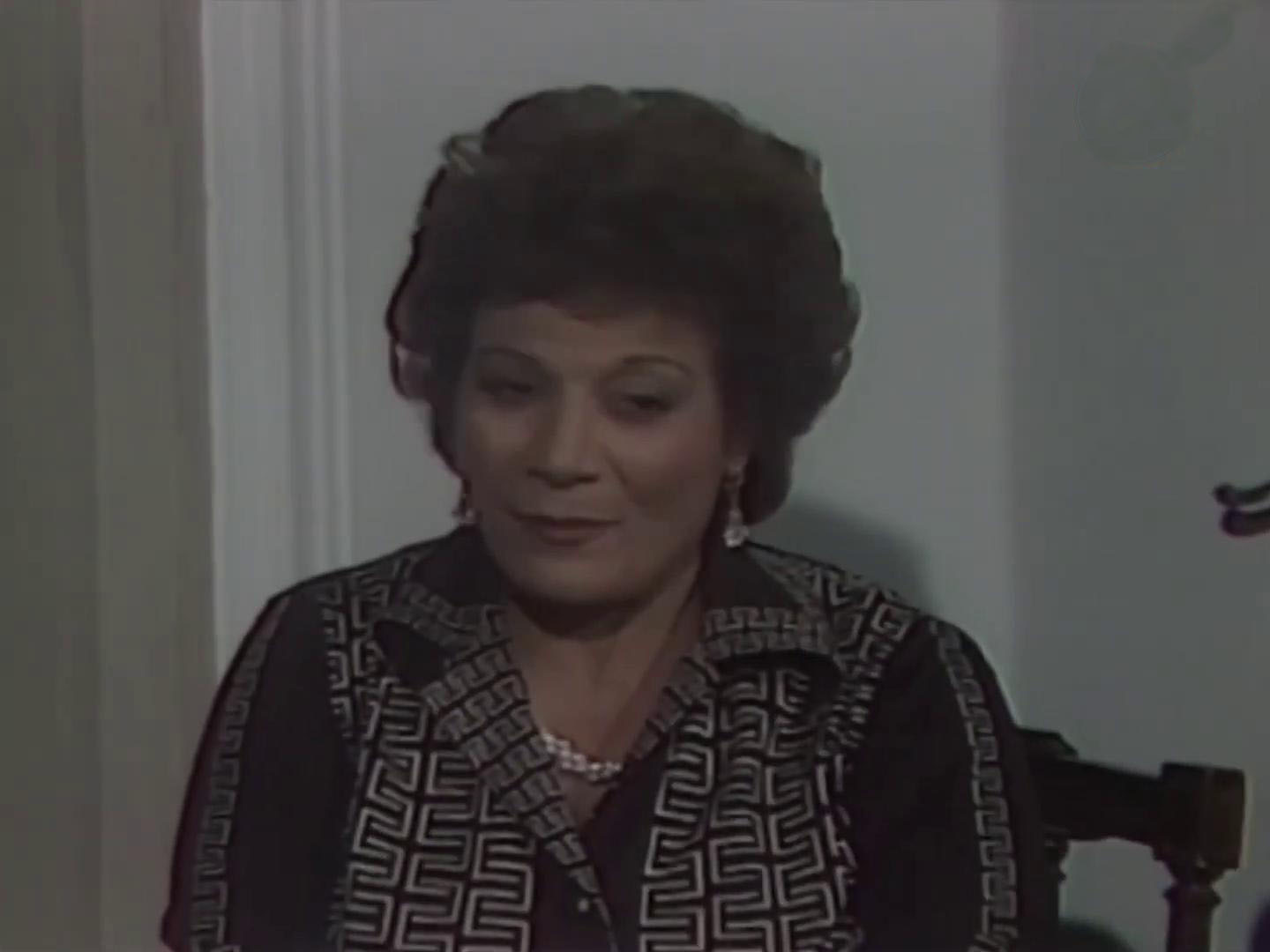 عايدة عبد العزيز