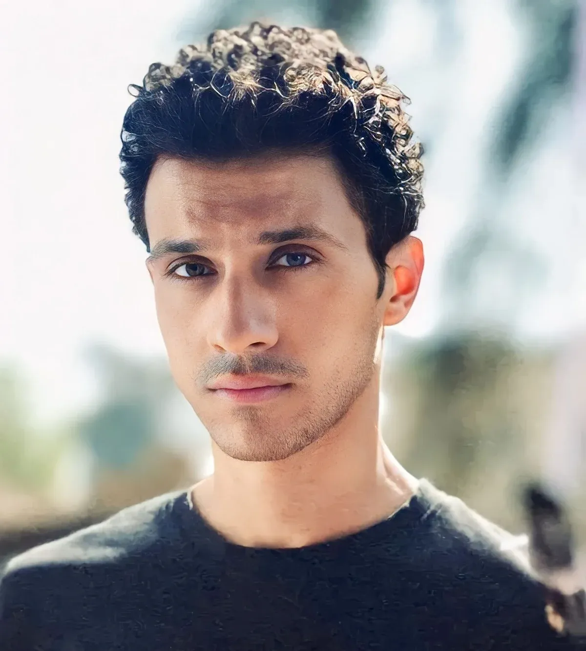 عصام عمر