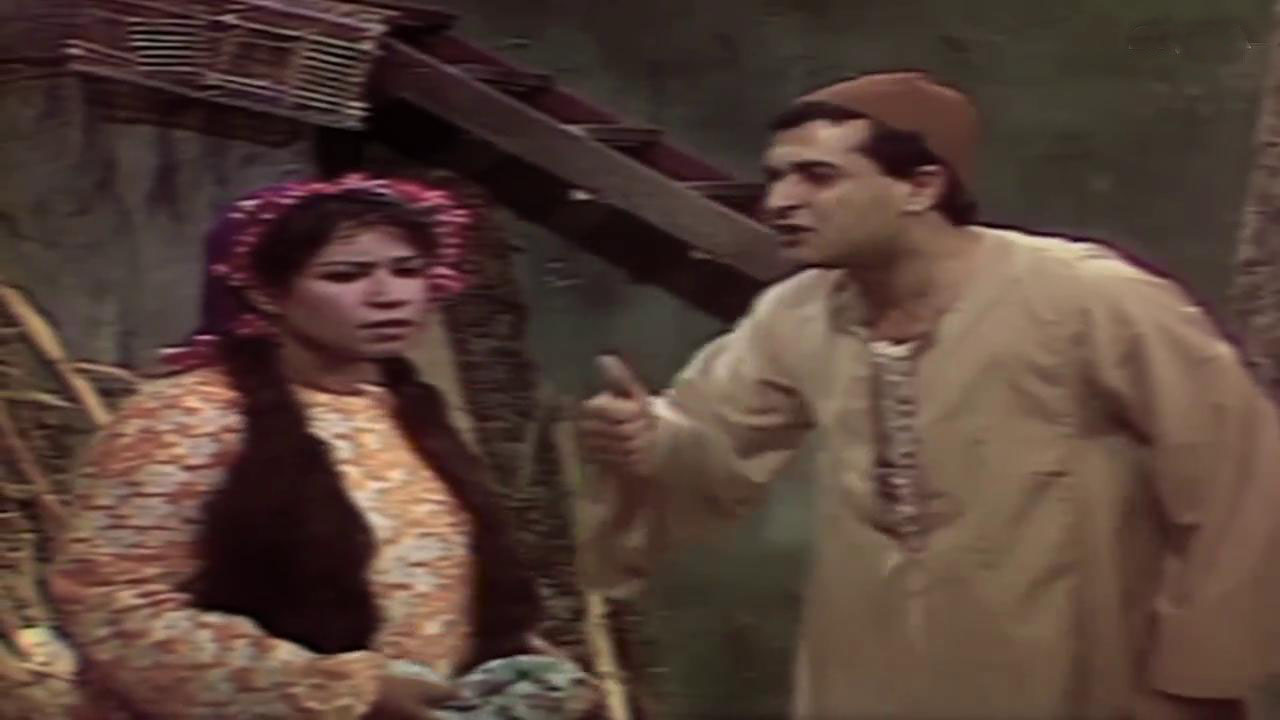 Reyad Al-Khouly
	  	 	 - Nermine Kamal