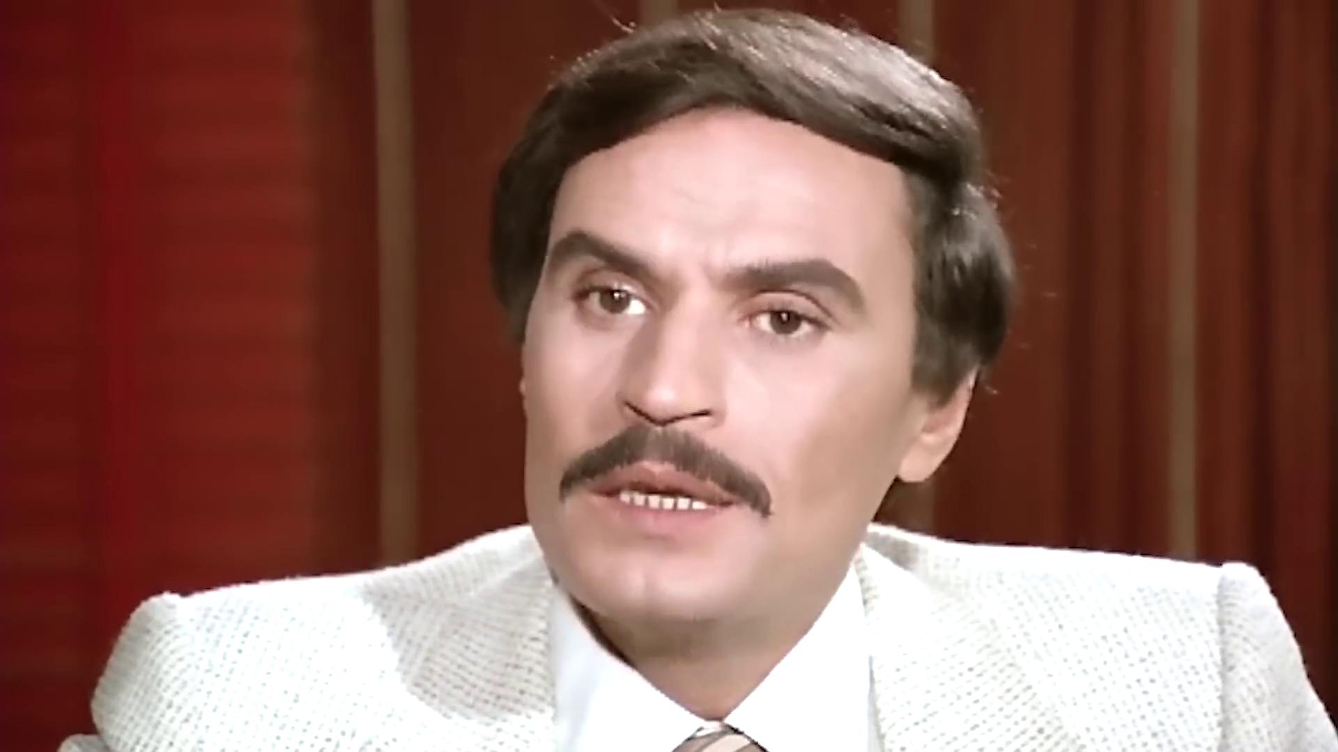 عزت العلايلي