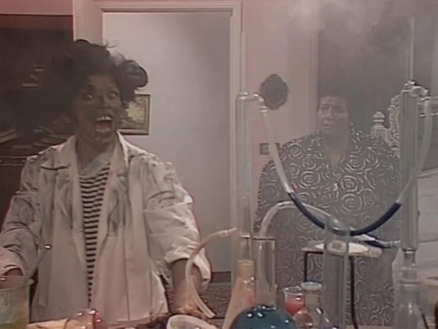 Eatedal Shahin
	  	 	 - Aisha Al-Kilany