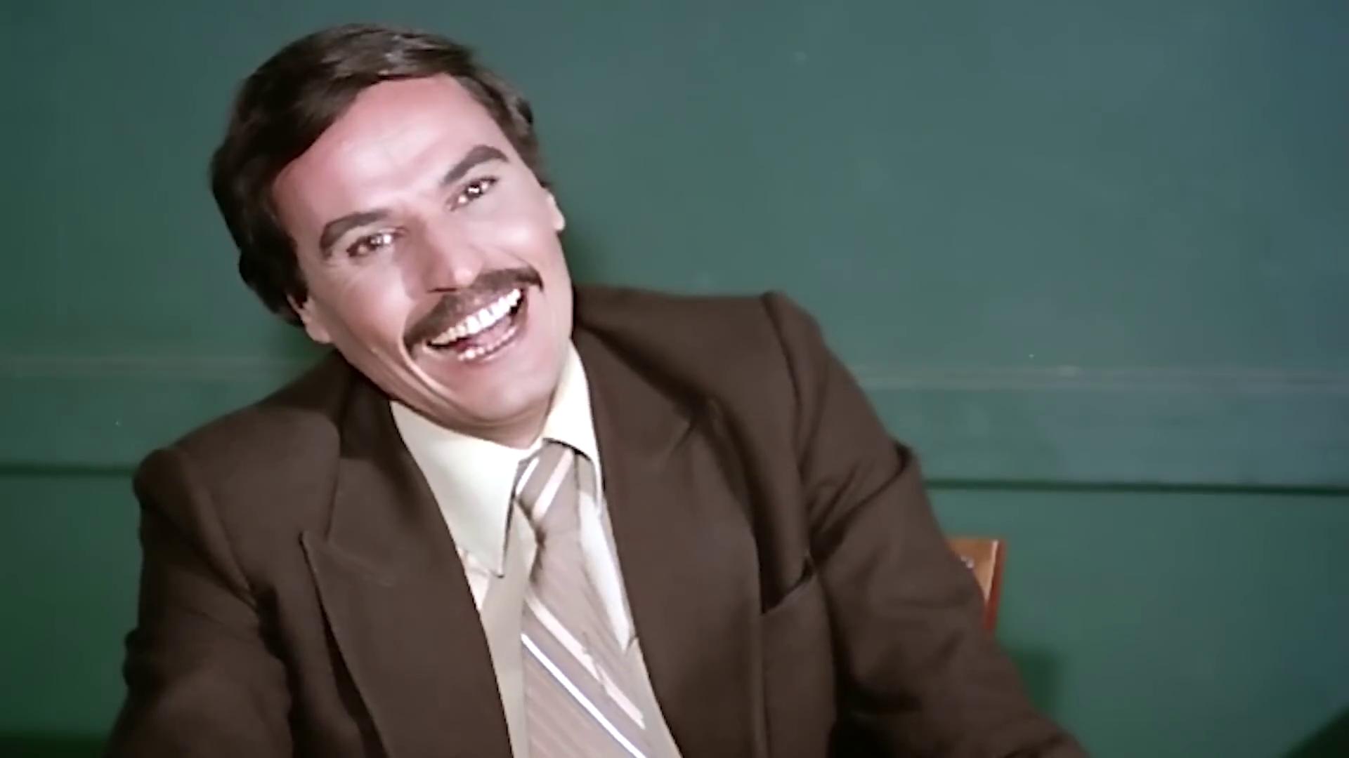 عزت العلايلي