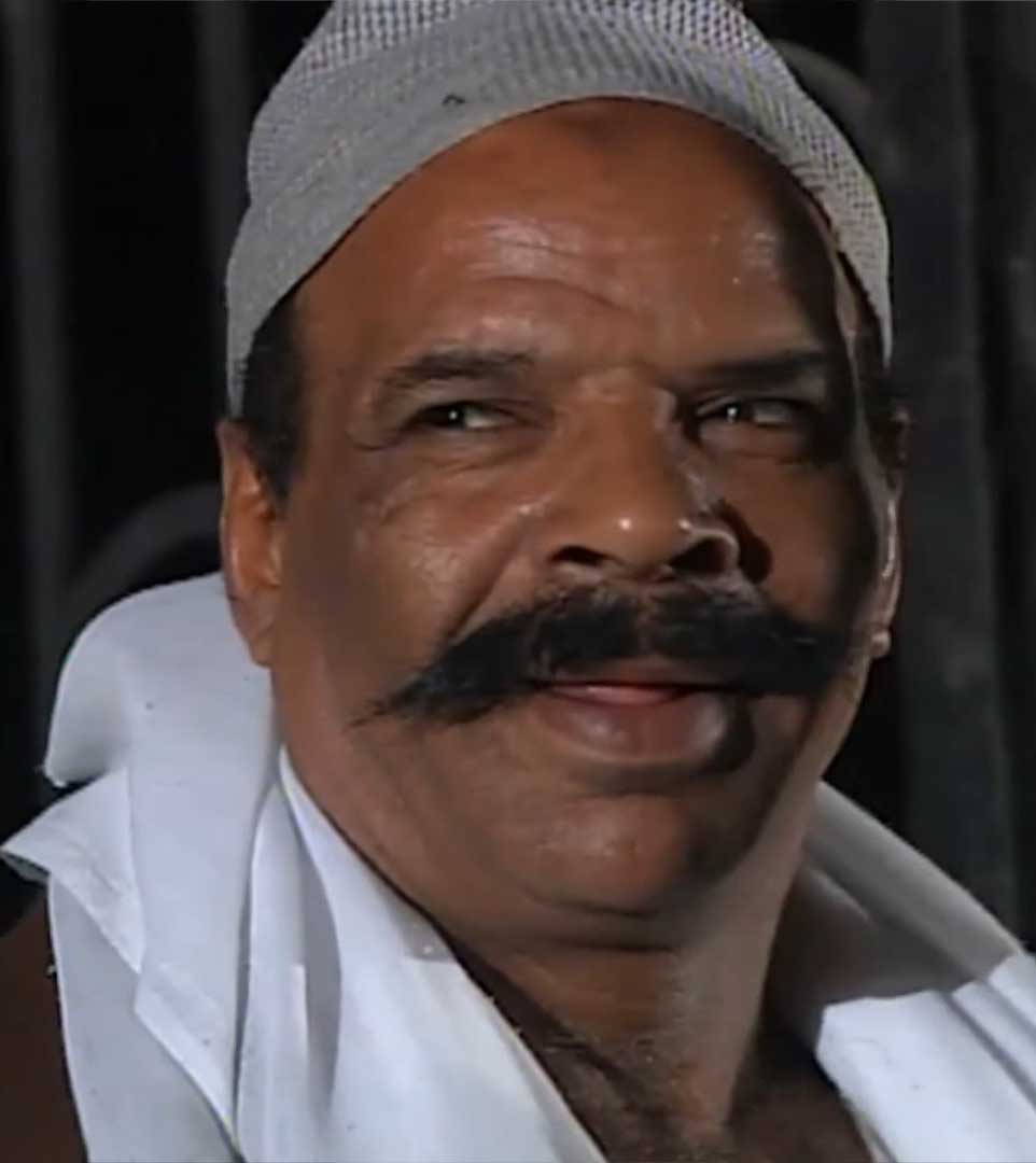 محمد عوض (2)
