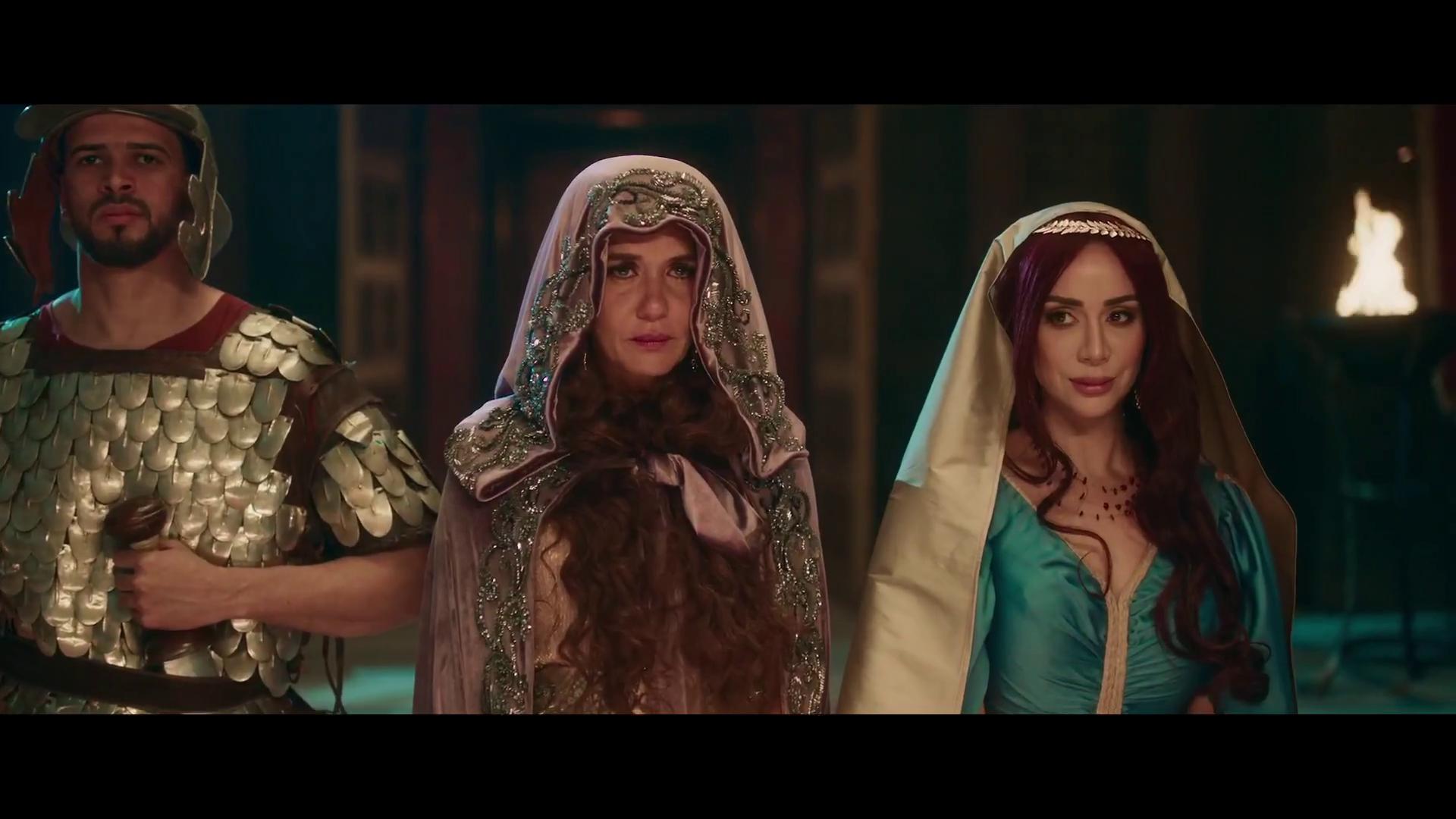 Passant Shawqy
	  	 	 - Ghada Adel