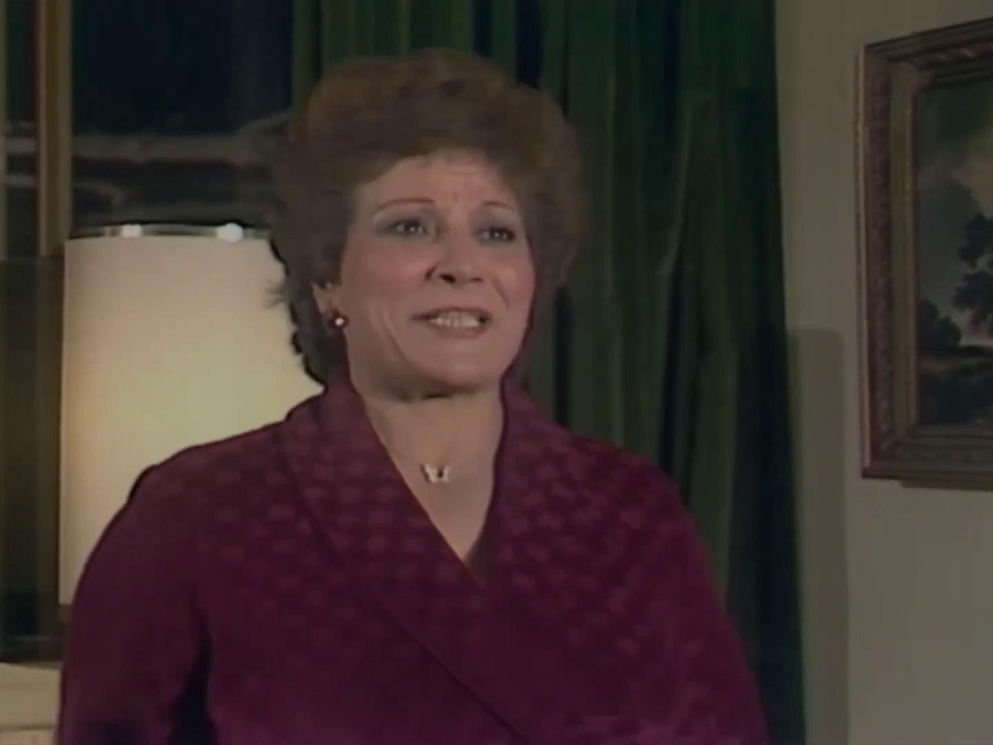 عايدة عبد العزيز