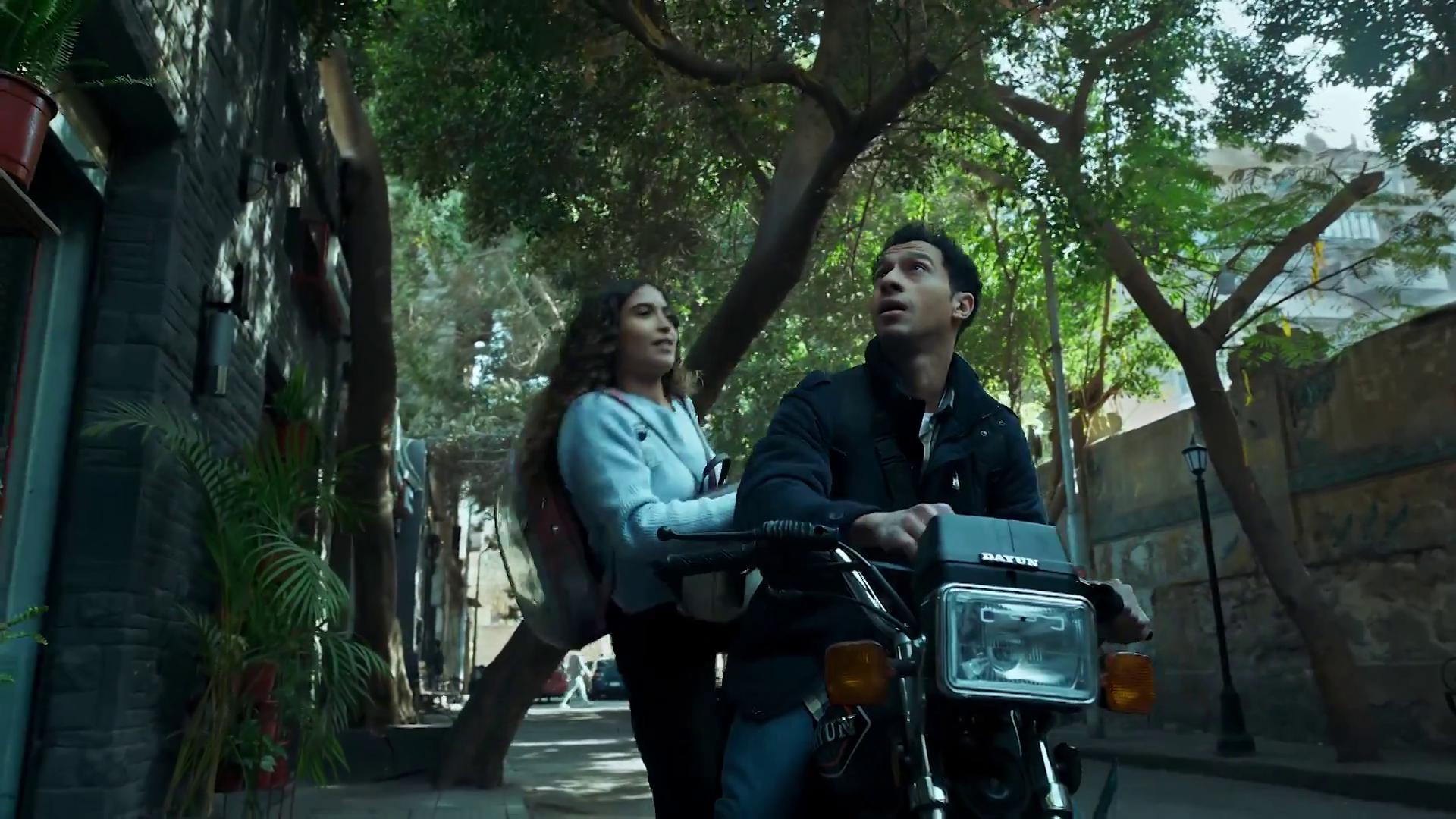 Essam Omar
	  	 	 - Jana Ashkar