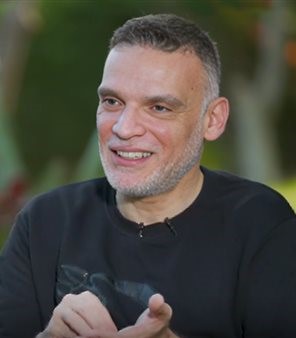 حسام شوقي
