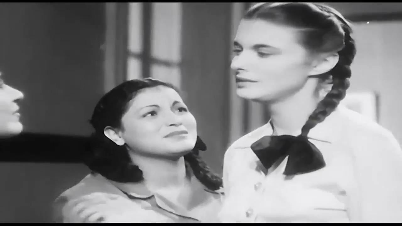 Mariam Fakhr Al-Din
	  	 	 - Nadia Al-Sabea