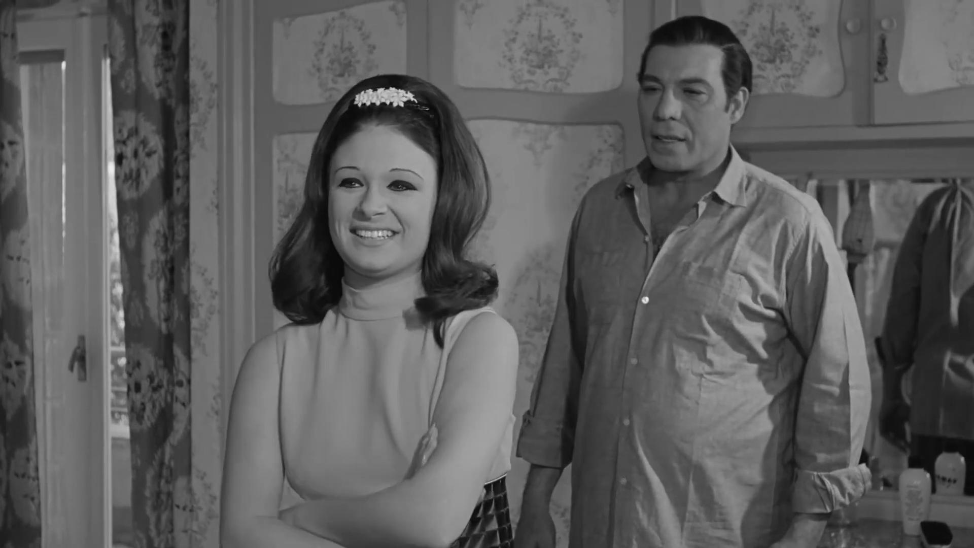 Farid Shawqi
	  	 	 - Nelly