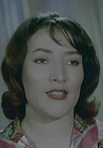 علية عبد المنعم