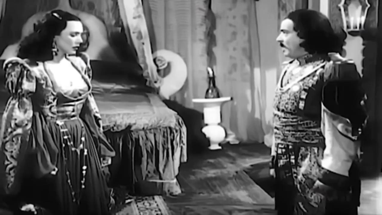 Fouad Al-Rashidy
	  	 	 - Taheya Kariokka