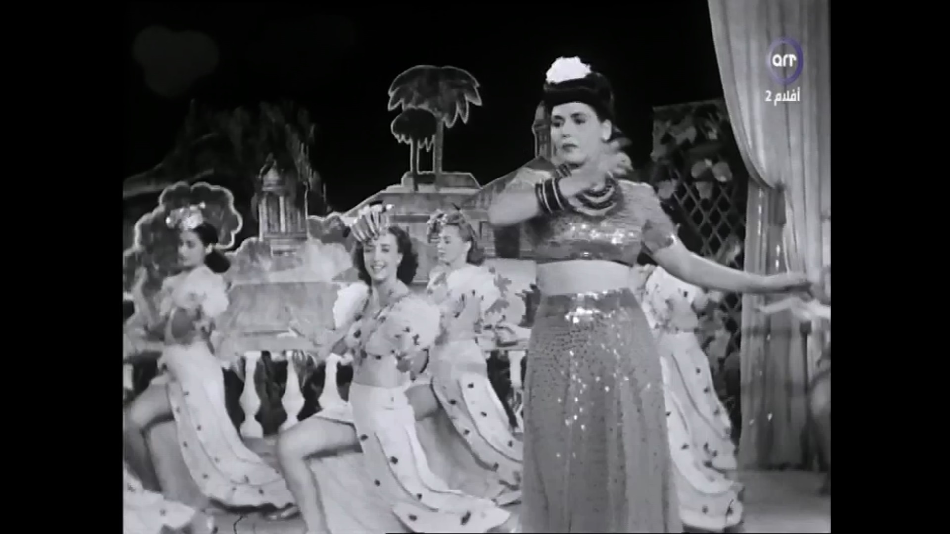 Taheya Kariokka
	  	 	 - Jena