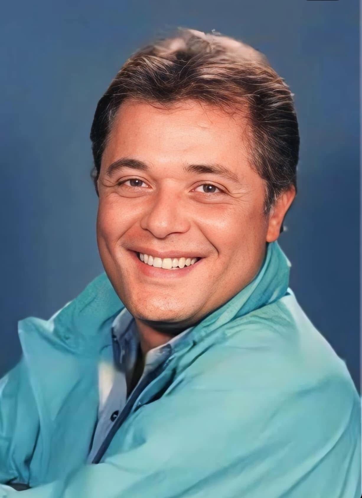 محمود عبد العزيز (1)