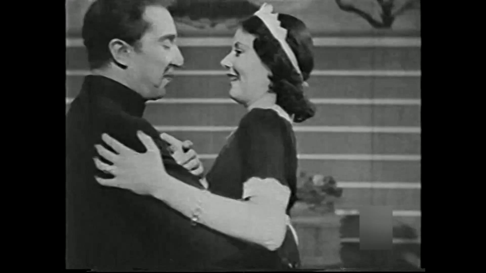 راقية إبراهيم - يوسف وهبي