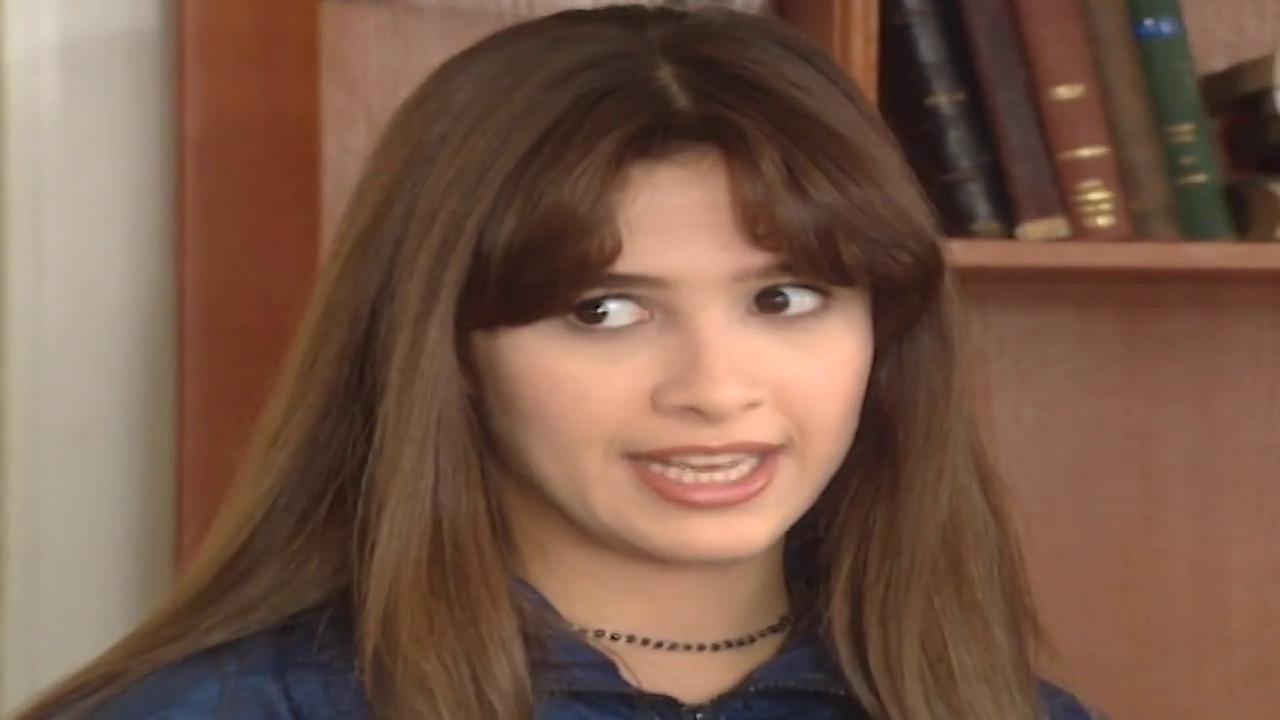 ياسمين عبد العزيز