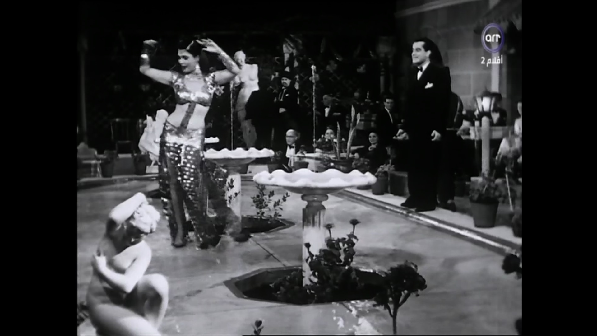 Farid Al-Atrash
	  	 	 - Taheya Kariokka