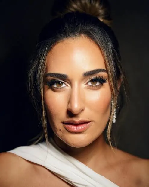 Poster - Amina Khalil