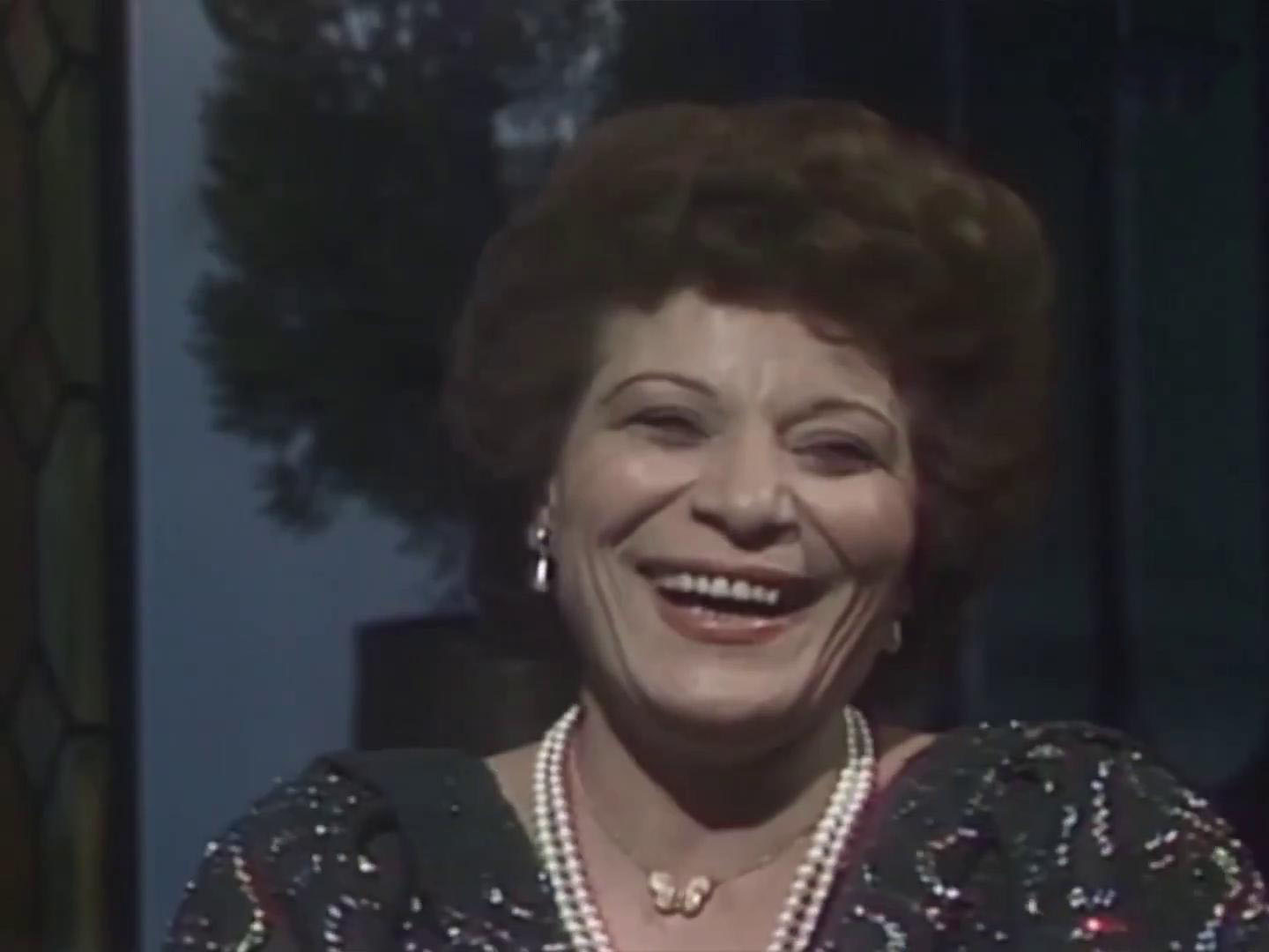 عايدة عبد العزيز