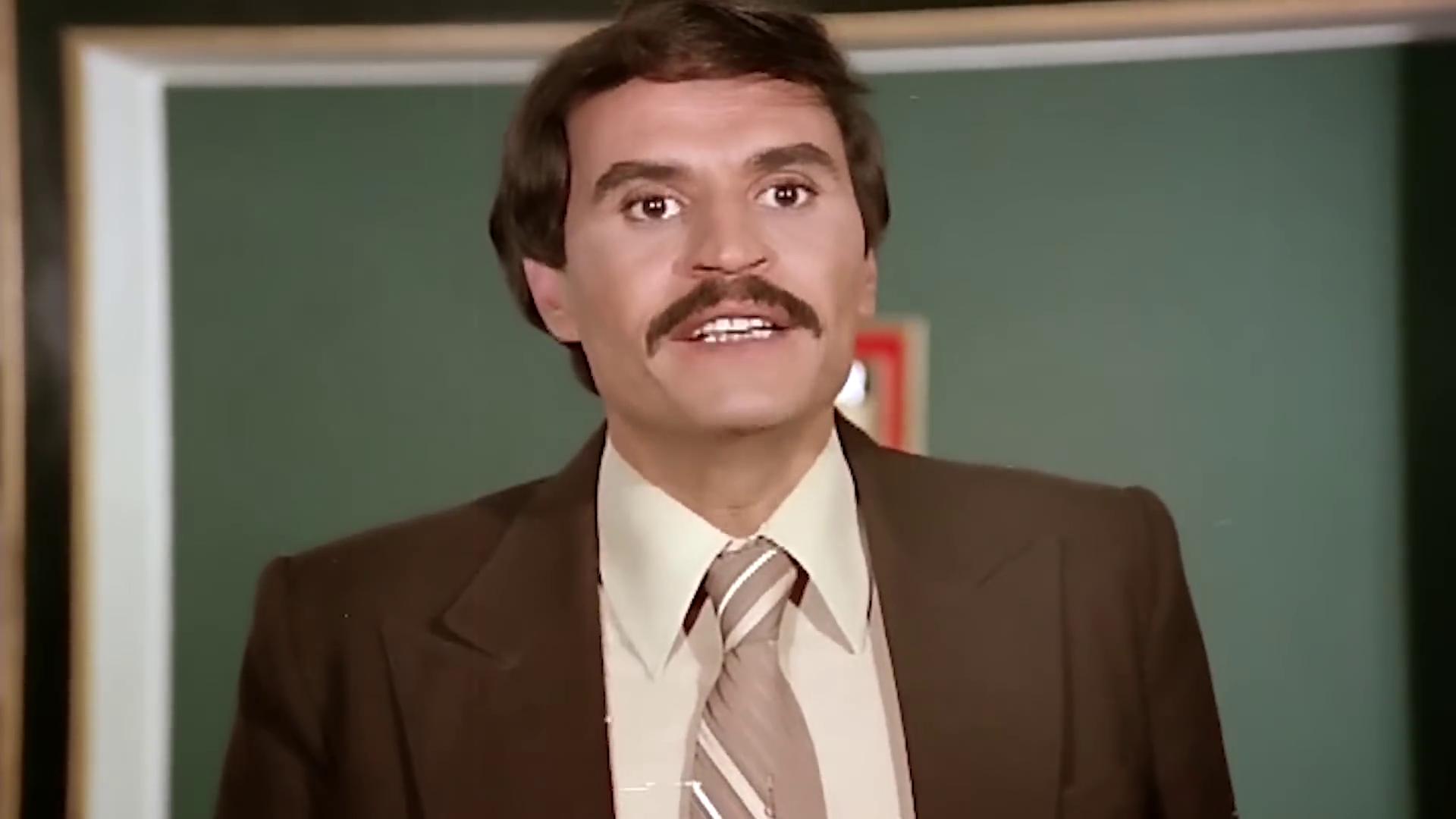 عزت العلايلي