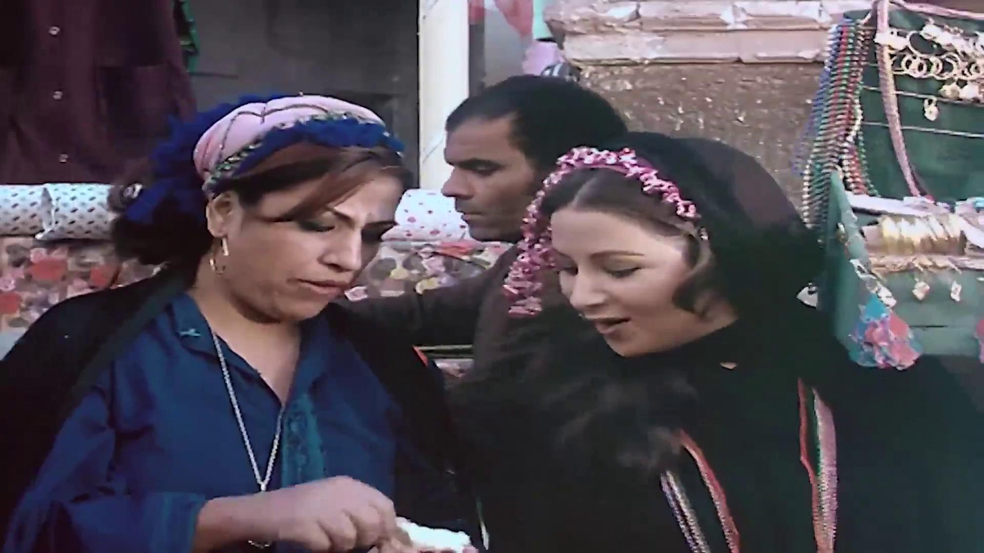 Poussi
	  	 	 - Mona Abou-Al-Fetouh