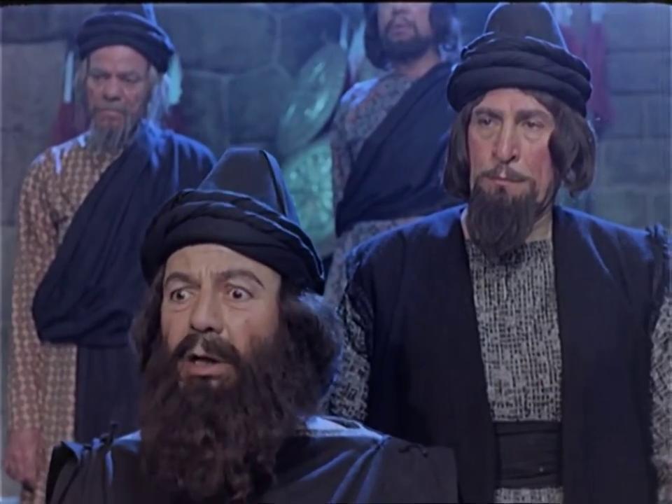 Anwar Madkour
	  	 	 - Hassan Al-Baroudy