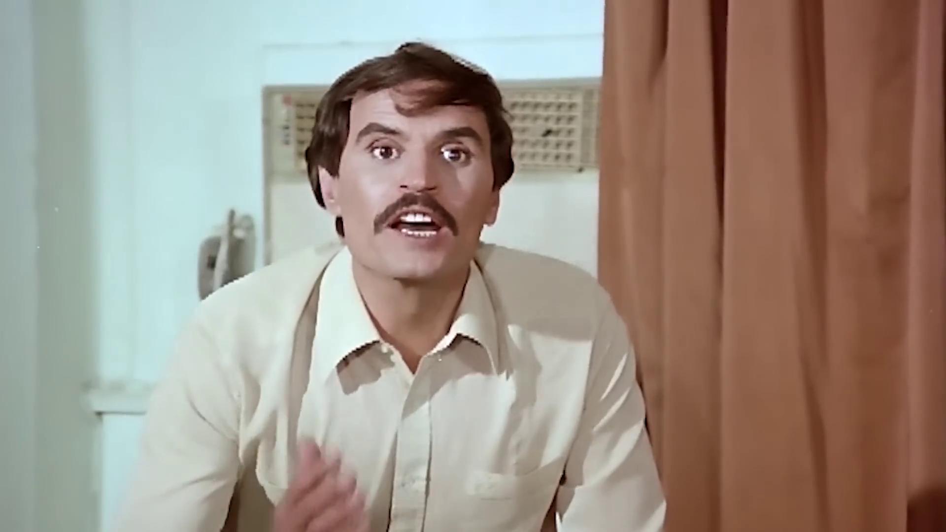 عزت العلايلي