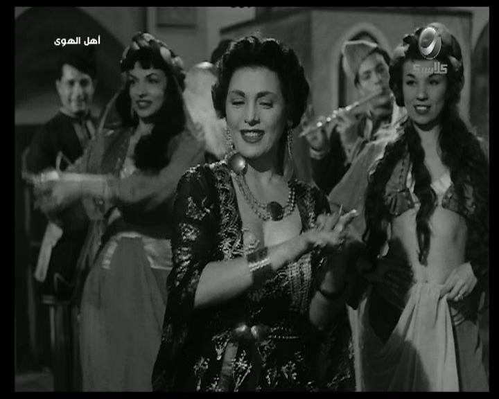 Taheya Kariokka
	  	 	 - Ellen Diato